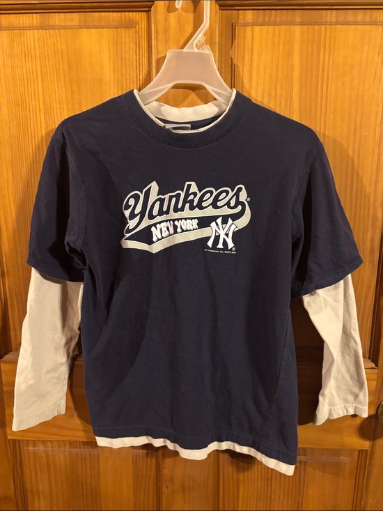 Genuine Merchandise Other - Genuine Merchandise Navy and Cream Layered-Look Team Tee